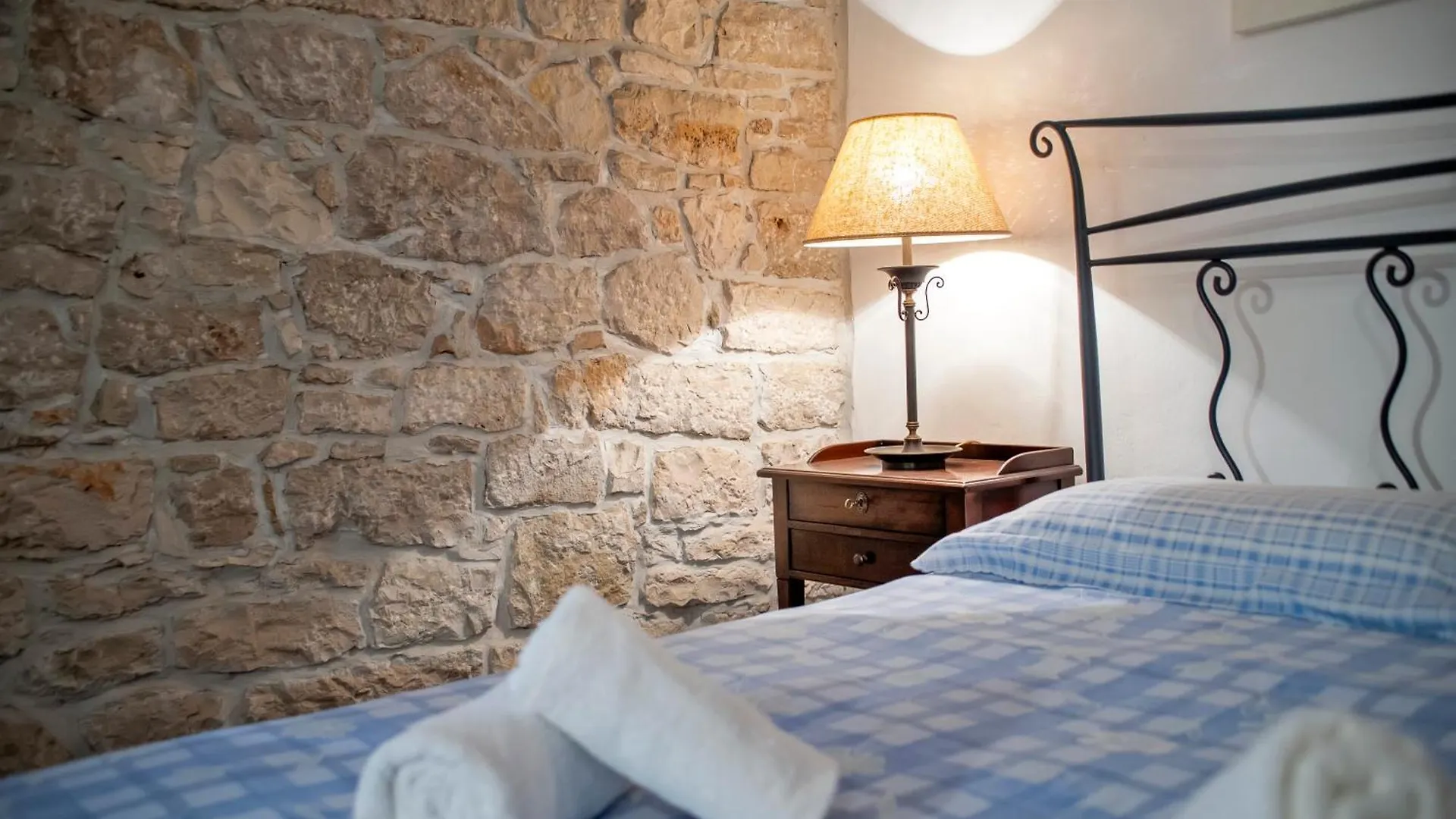 Quarantotto Room Rovinj 0*,  Croatia